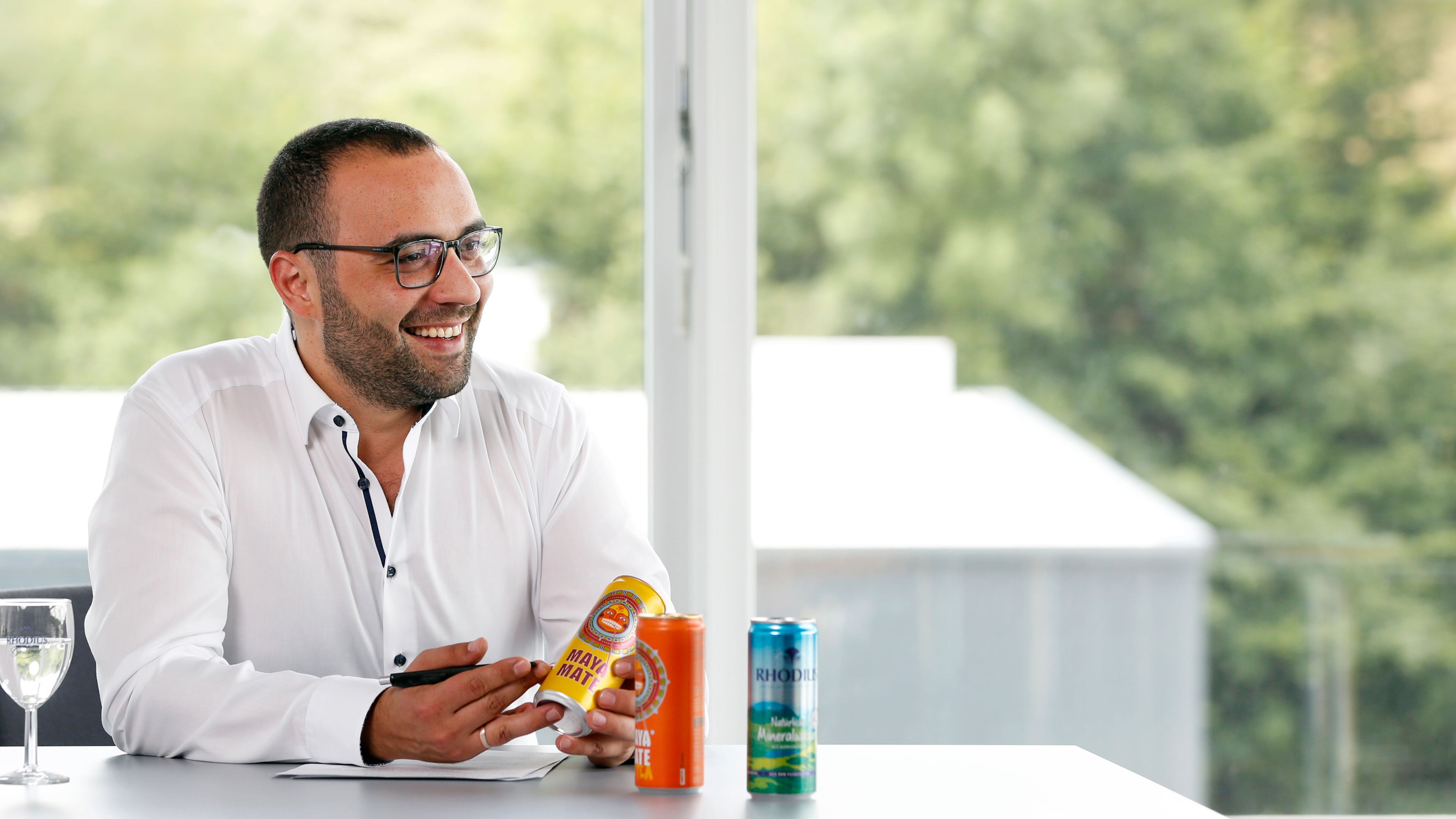 Nachhaltige Getränkeabfüllung und recyclebare Verpackungen mit Rhodius-Copacking: Key Account Manager Ömer Aygar